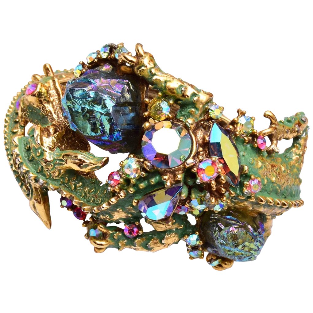 HAR 1960's hinged dragon bracelet 